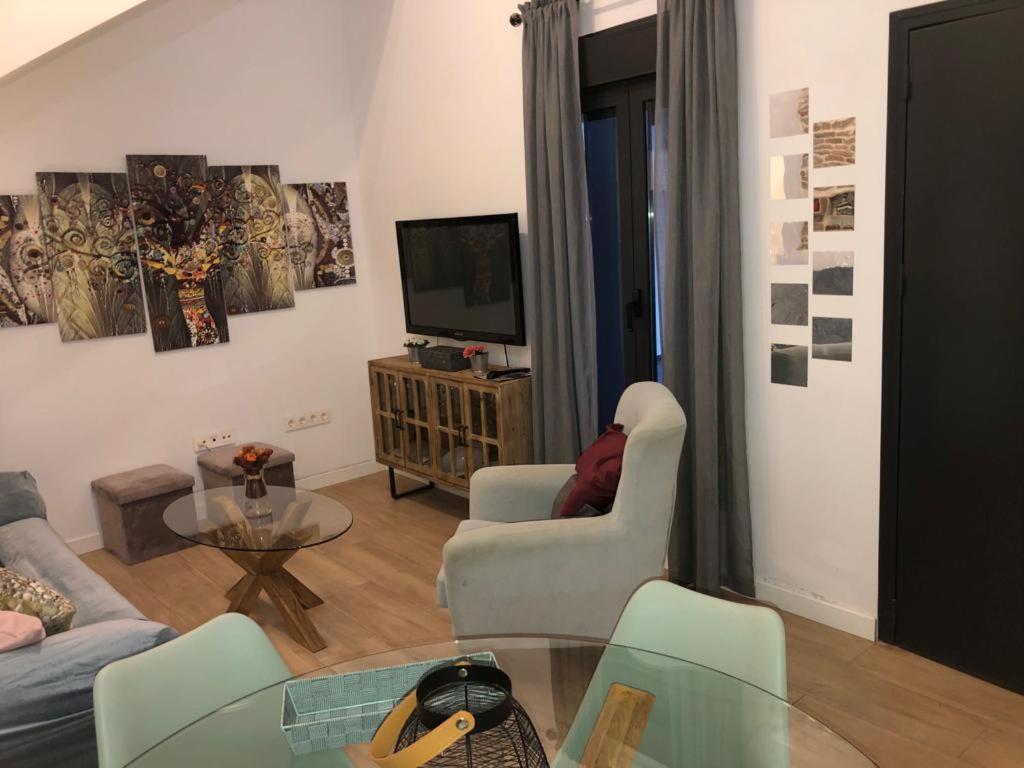 Estudio Centrico En Punonrostro Sevilla Exteriör bild