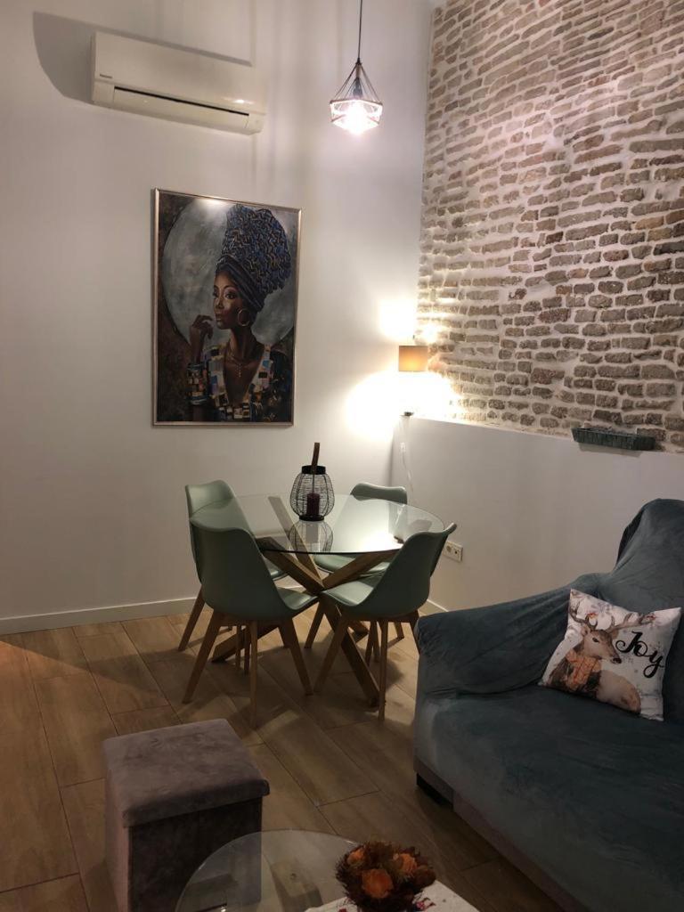Estudio Centrico En Punonrostro Sevilla Exteriör bild
